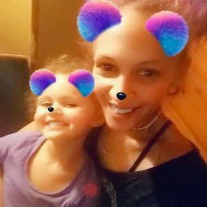 Meet your Posher, Deedra